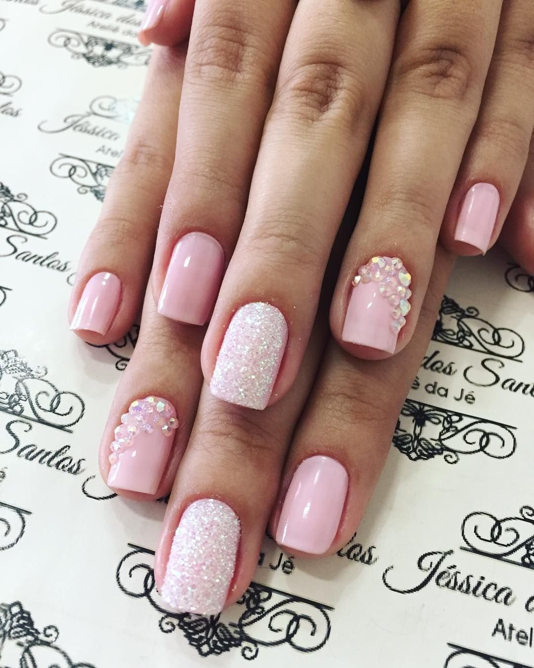 розово белый дизайн ногтей фото