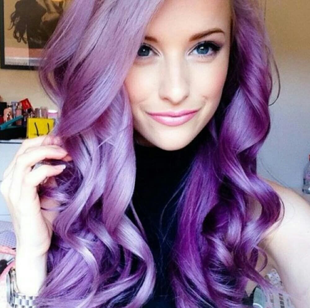 Покрасить волосы в красивый цвет. Лорен Калавей с фиолетовыми волосами. Вика тория с фиолетовыми волосами. Пурпл Хаир.
