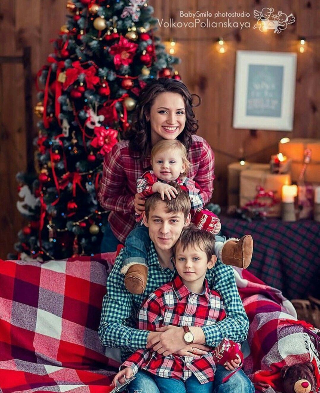 новогоднее семейное фото с детьми