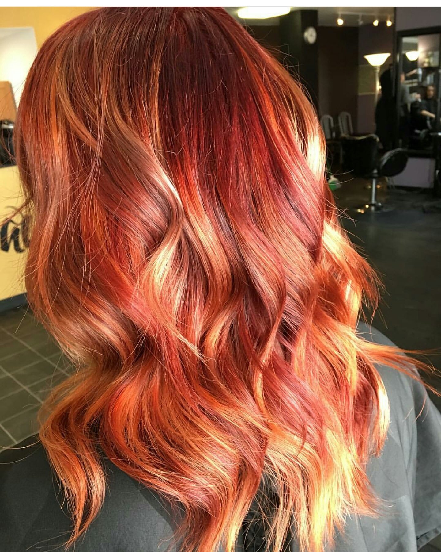 Рыжее колорирование волос