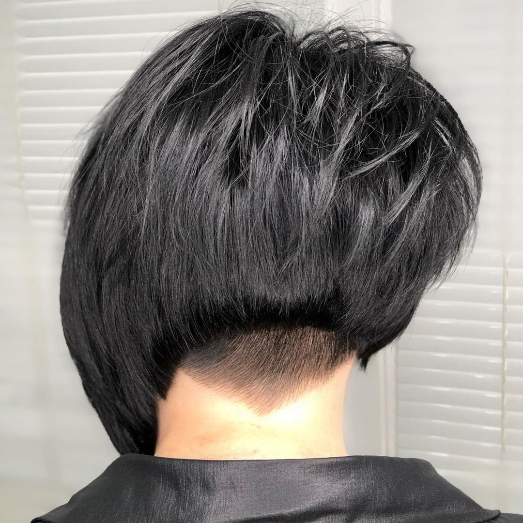 Стрижка асимметрия на короткие волосы фото сзади и спереди