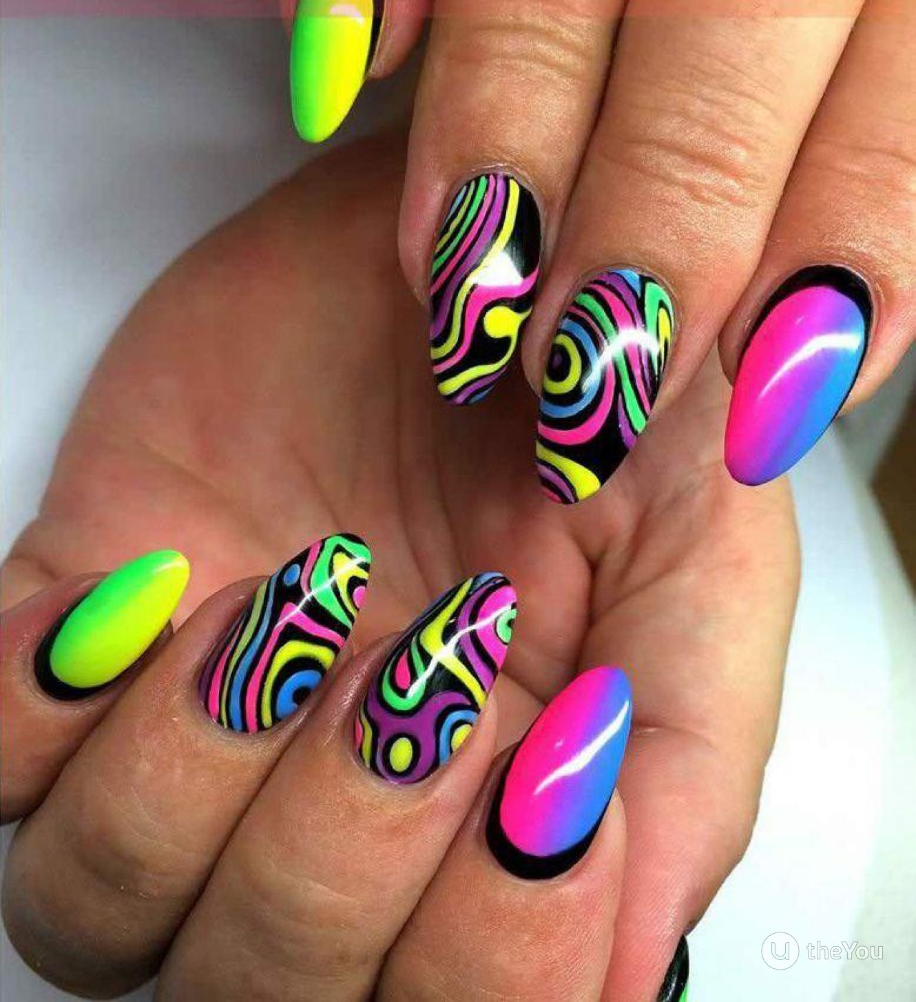 Кислотные ногти дизайн. Красивые яркие ногти. Яркий летний маникюр с цветами. Яркие разноцветные ногти. Разноцветный маникюр яркие цвета.