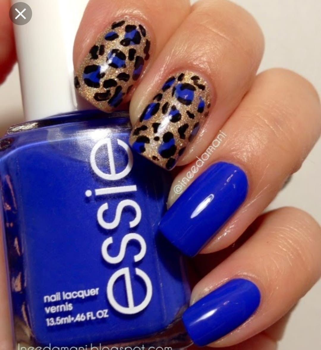 Синие ногти с леопардовым принтом