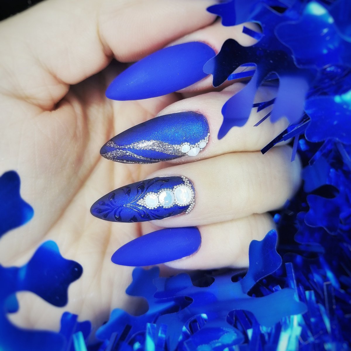 красивые синие ногти на руках фото