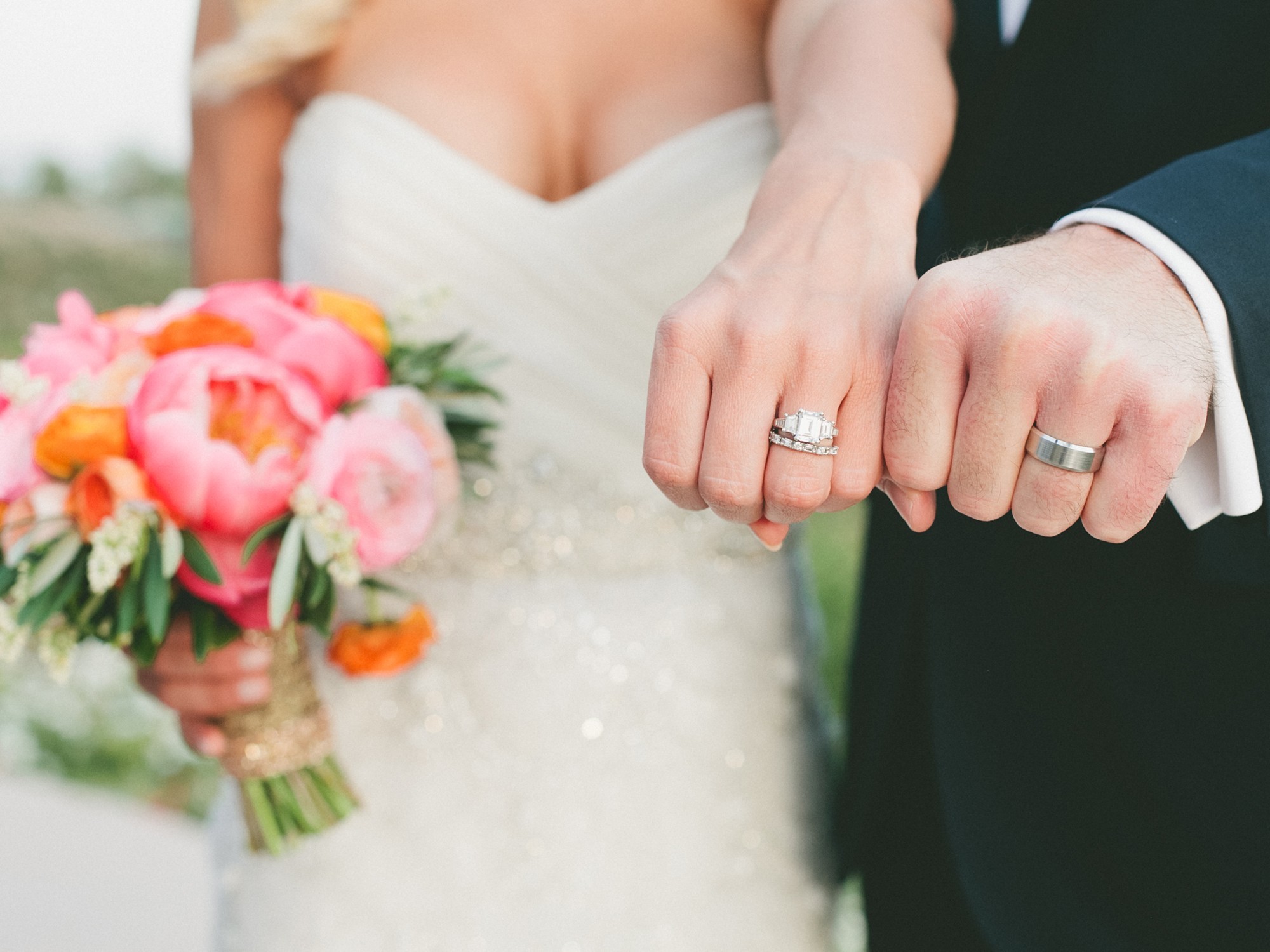 Кольца жениха и невесты