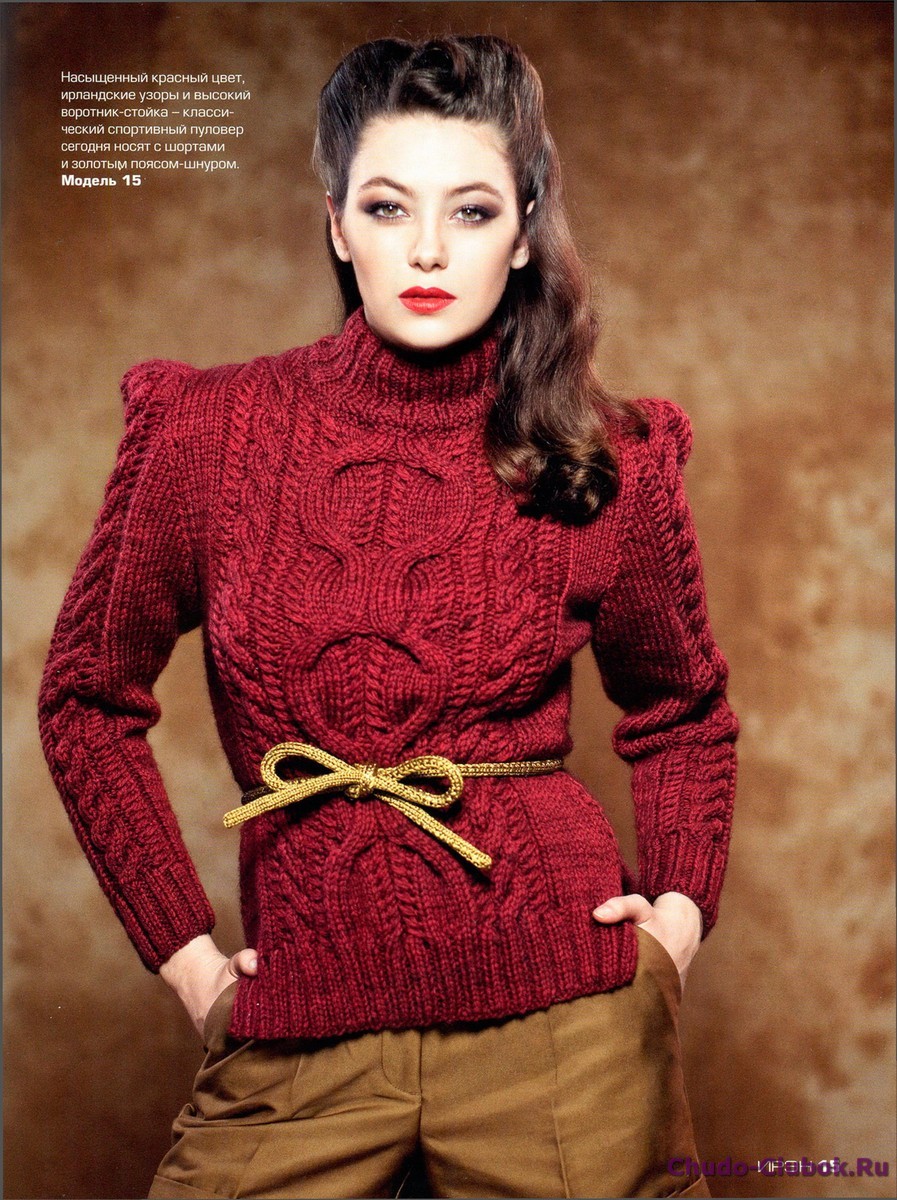 Бордовый свитер женский вязаный спицами