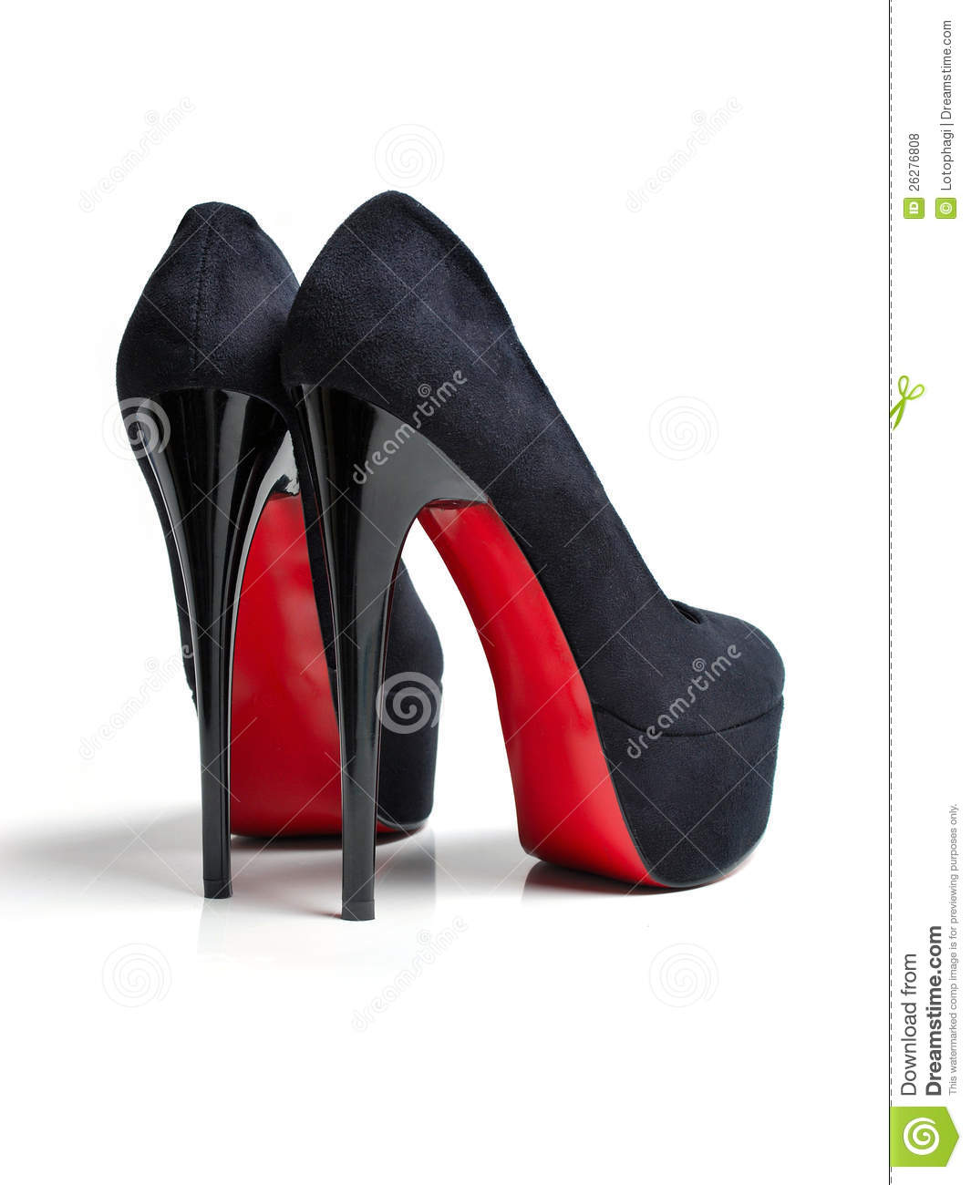 Туфли с черной подошвой. Christian louboutin каблуки 15 см. Туфли на высоком каблуке с красной подошвой. Туфли на каблуке с красной подошвой. Туфли на шпильке с красной подошвой.