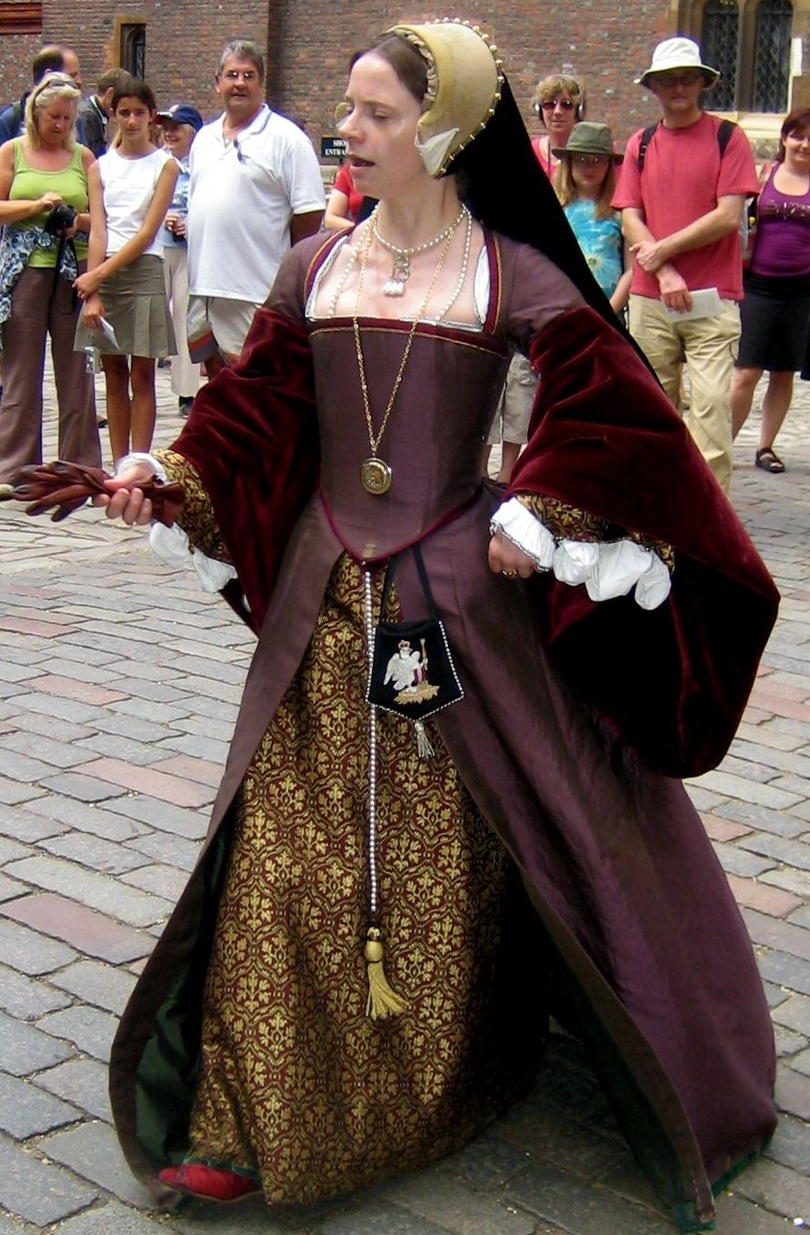 Костюм ренессанс. Платья эпохи Анны Болейн. Болейн 18 век одежда.