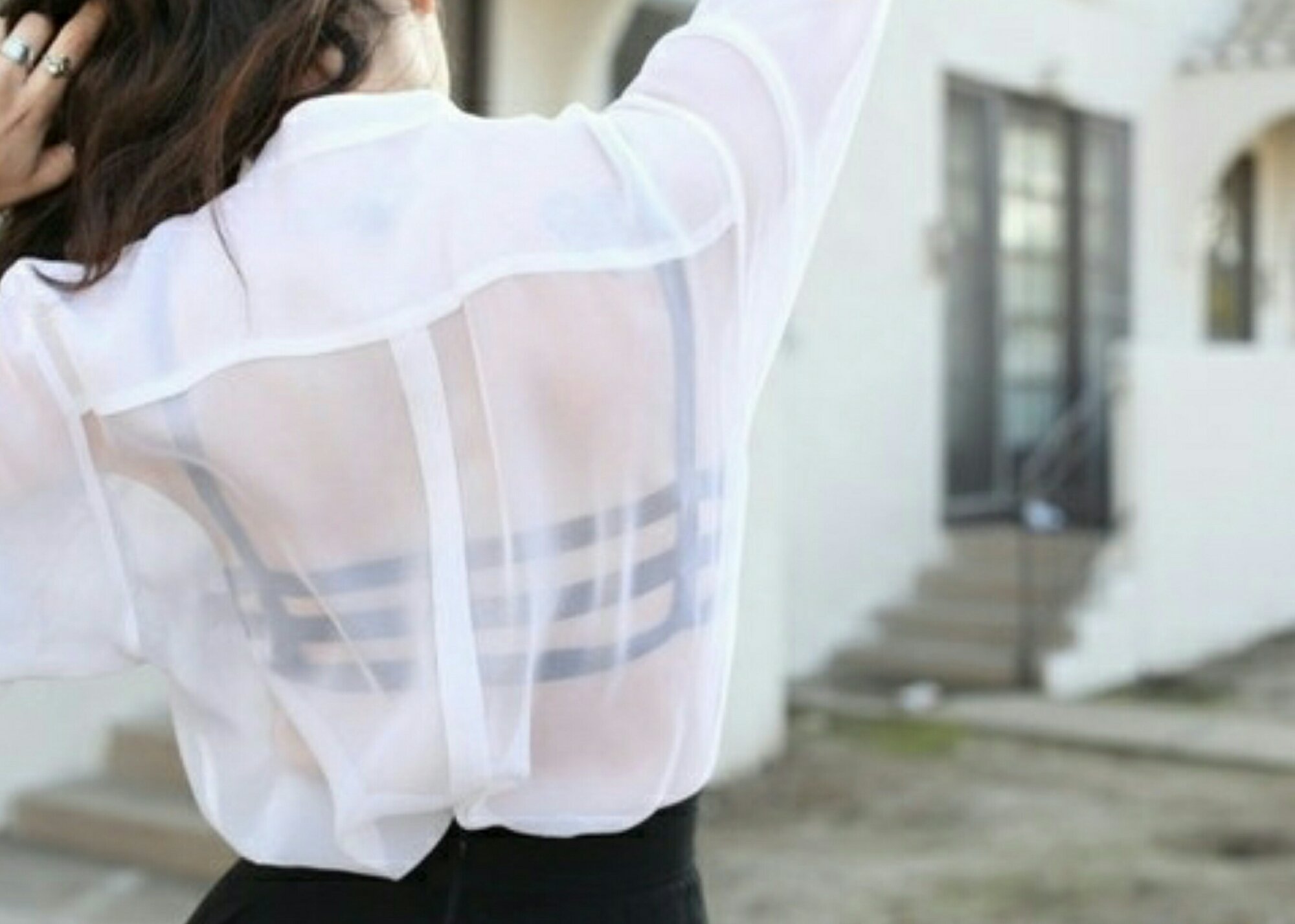 Прозрачная блузка