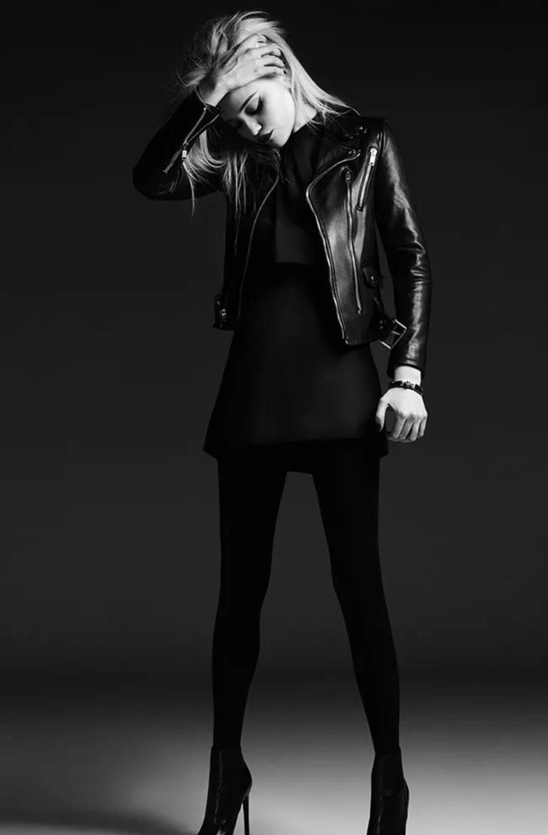 Black style. Sky Ferreira Saint Laurent. Тотал Блэк Saint Laurent. Сен Лоран models. Стиль Saint Laurent.