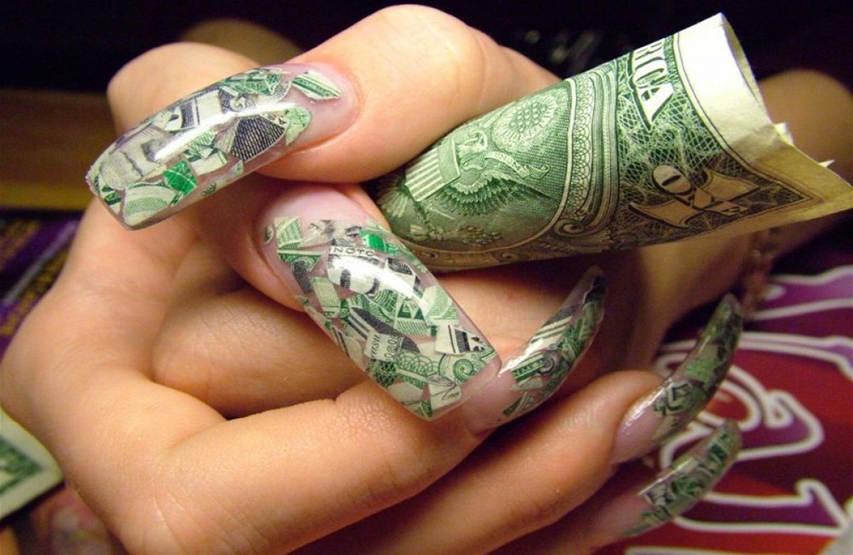 Ногти с долларами