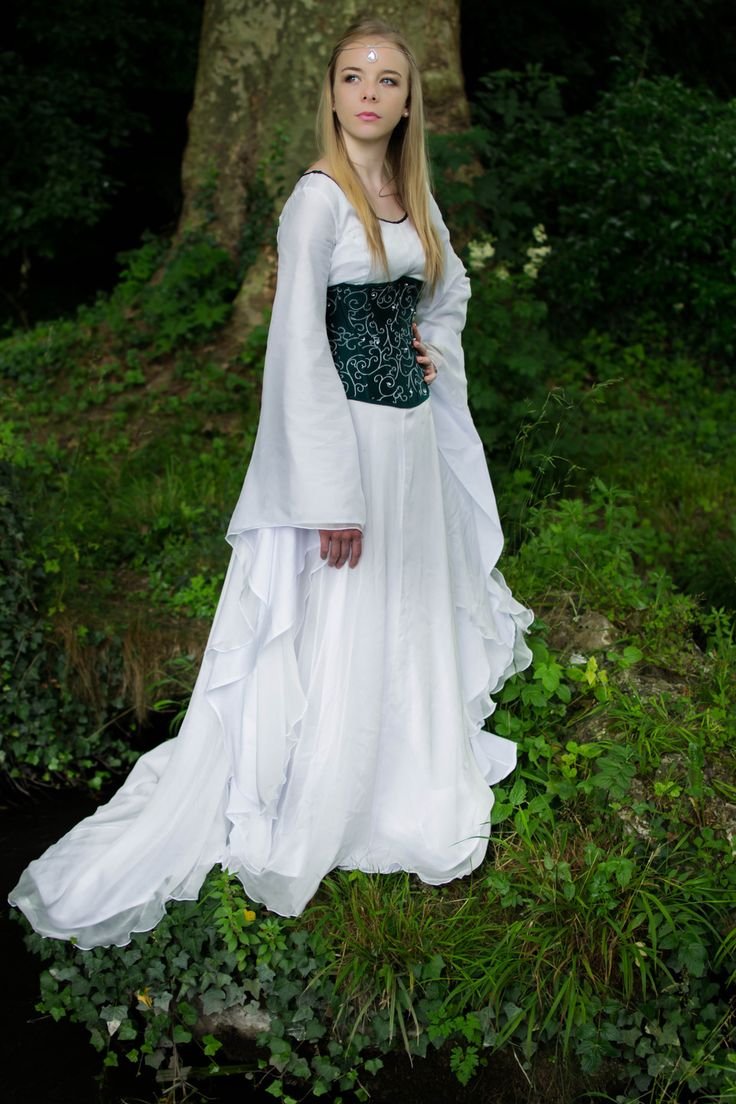 Свадебное платье в эльфийском стиле