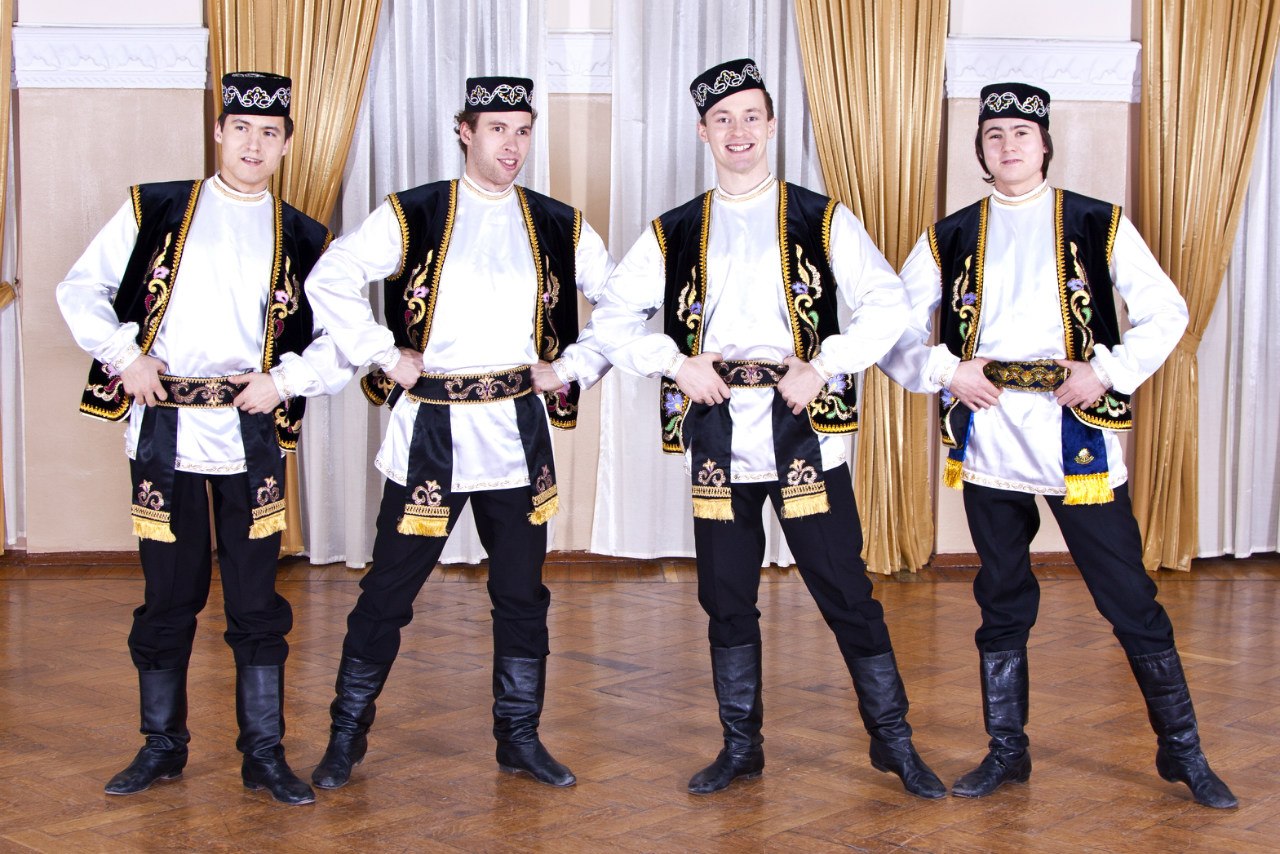 Татары национальный костюм Татаров мужской