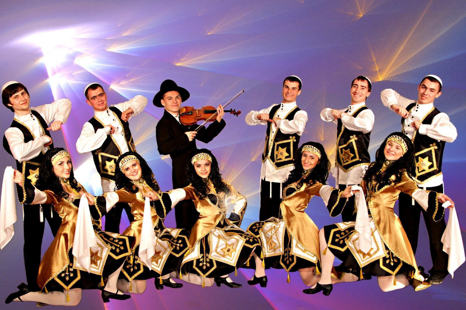 Еврейская хава нагила. Еврейский народный танец Хава Нагила. Еврейский танец Хава Нагила. Еврейский костюм для танца Хава Нагила. Еврейский костюм для танца.