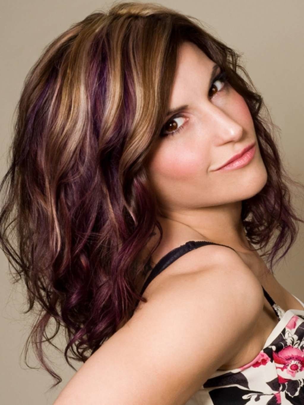 Колорирование волос на темные короткие в 3 цвета фото с названиями и описанием