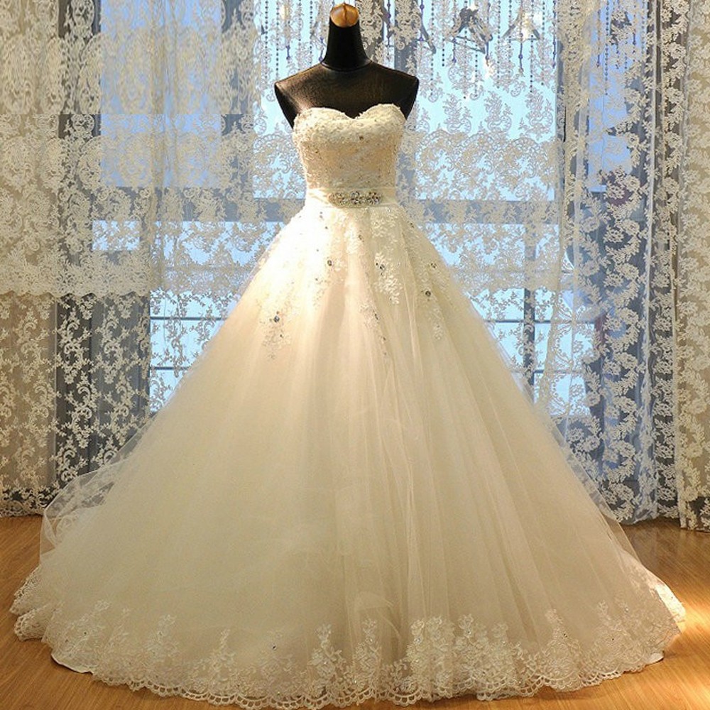 Самое пышное свадебное платье - 68 фото