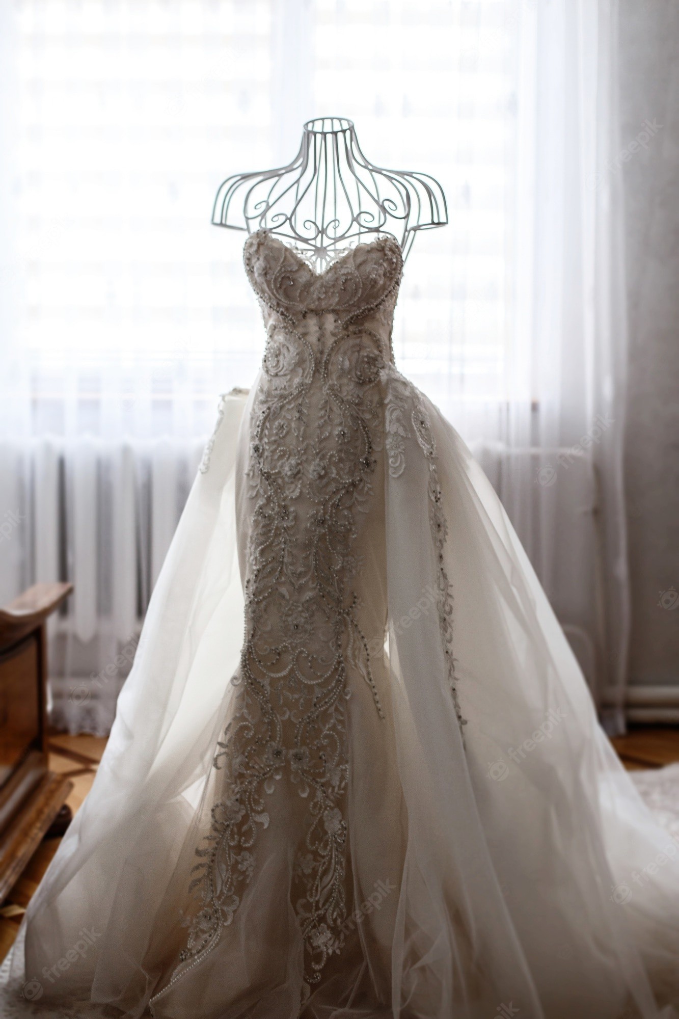 Свадебное Платье На Манекене