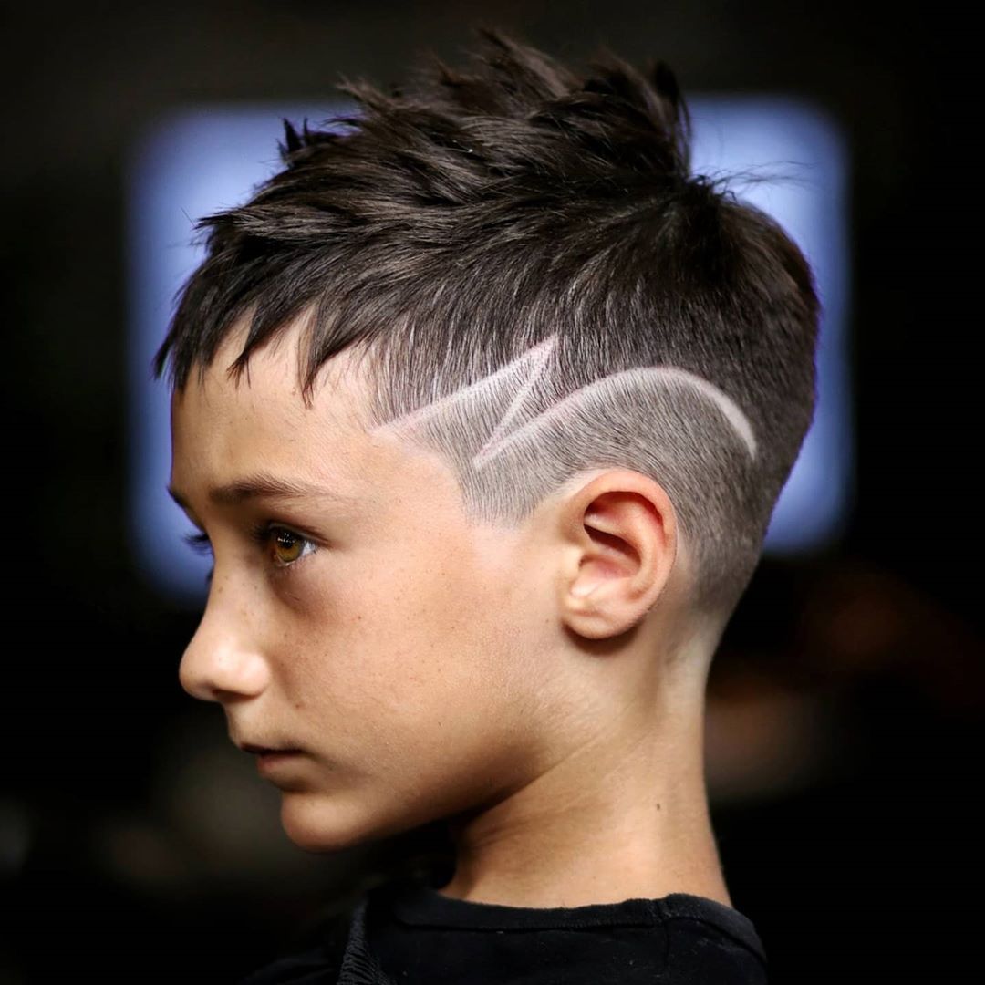 Причёски для мальчиков модные