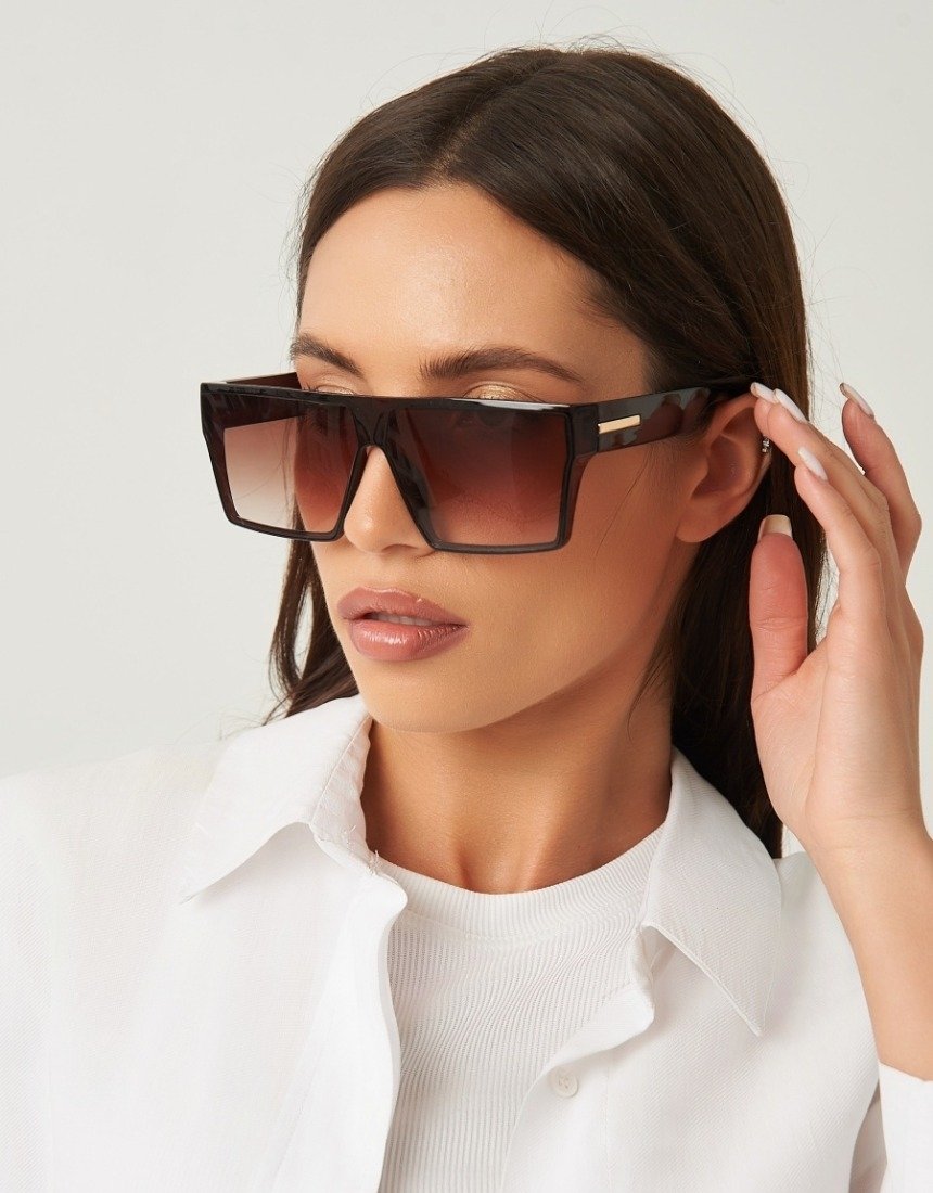 Самые модные солнцезащитные очки на лето 2023