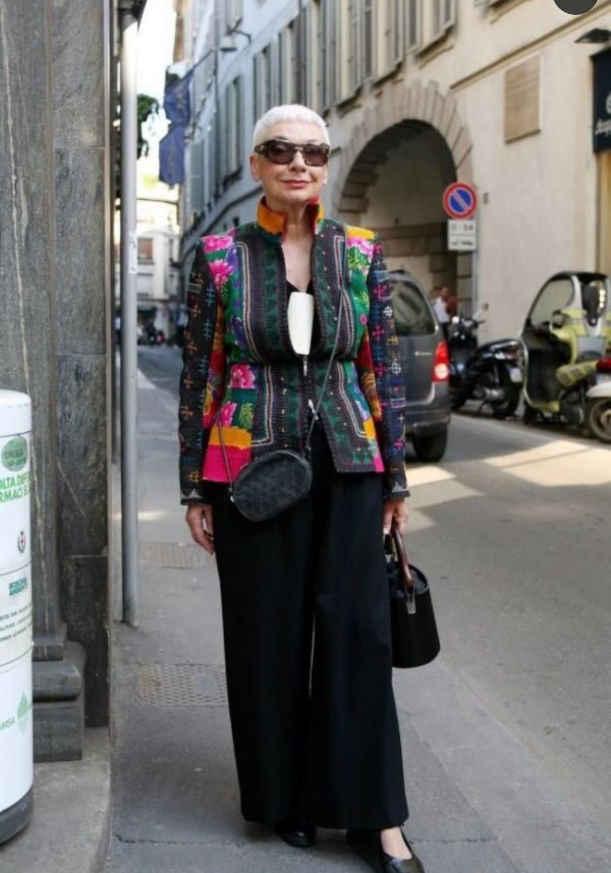 стильная женщина 60 лет фото