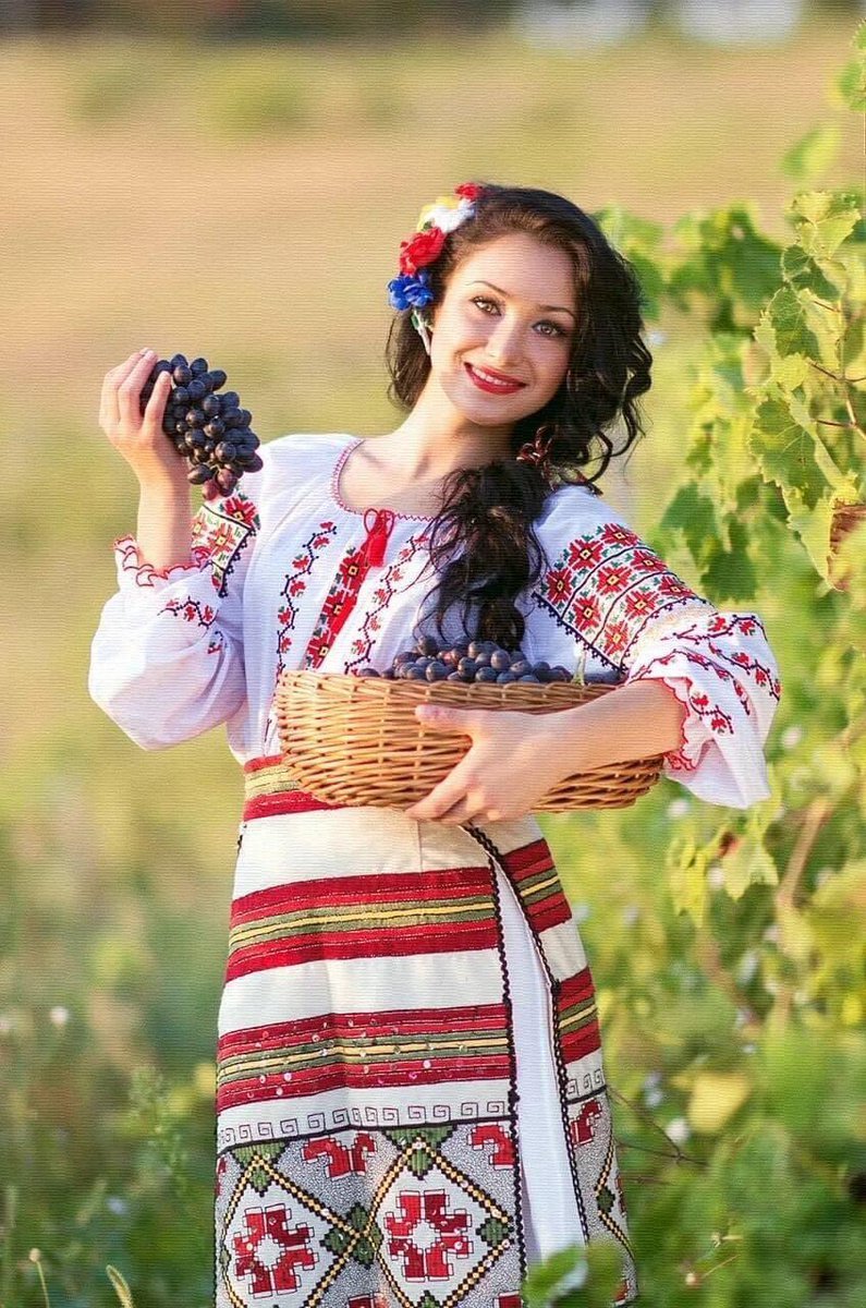 Фото красивая молдаванка