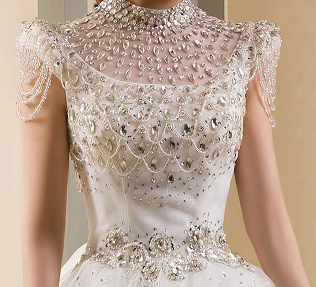 Бриллиантовое свадебное платье (the Diamond Wedding Gown)