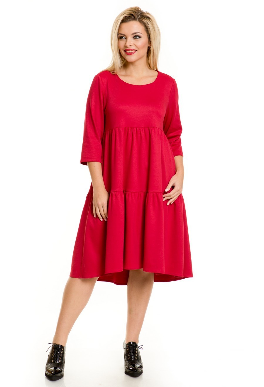 Красное свободное. Расклешенное платье. Расклешенные платья для полных. Отрезное платье. Красное платье для полных женщин.