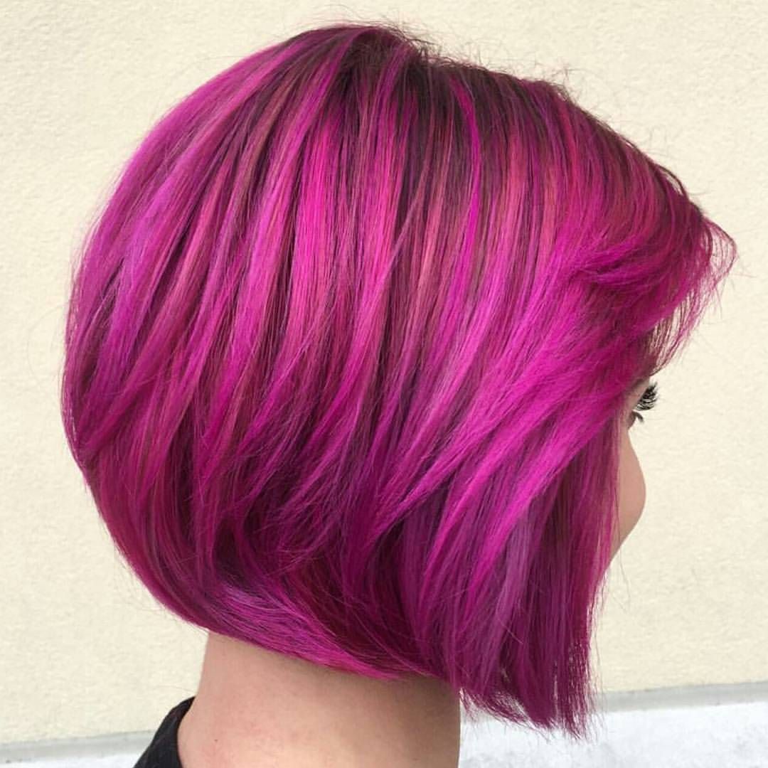 Розовый цвет волос на короткие