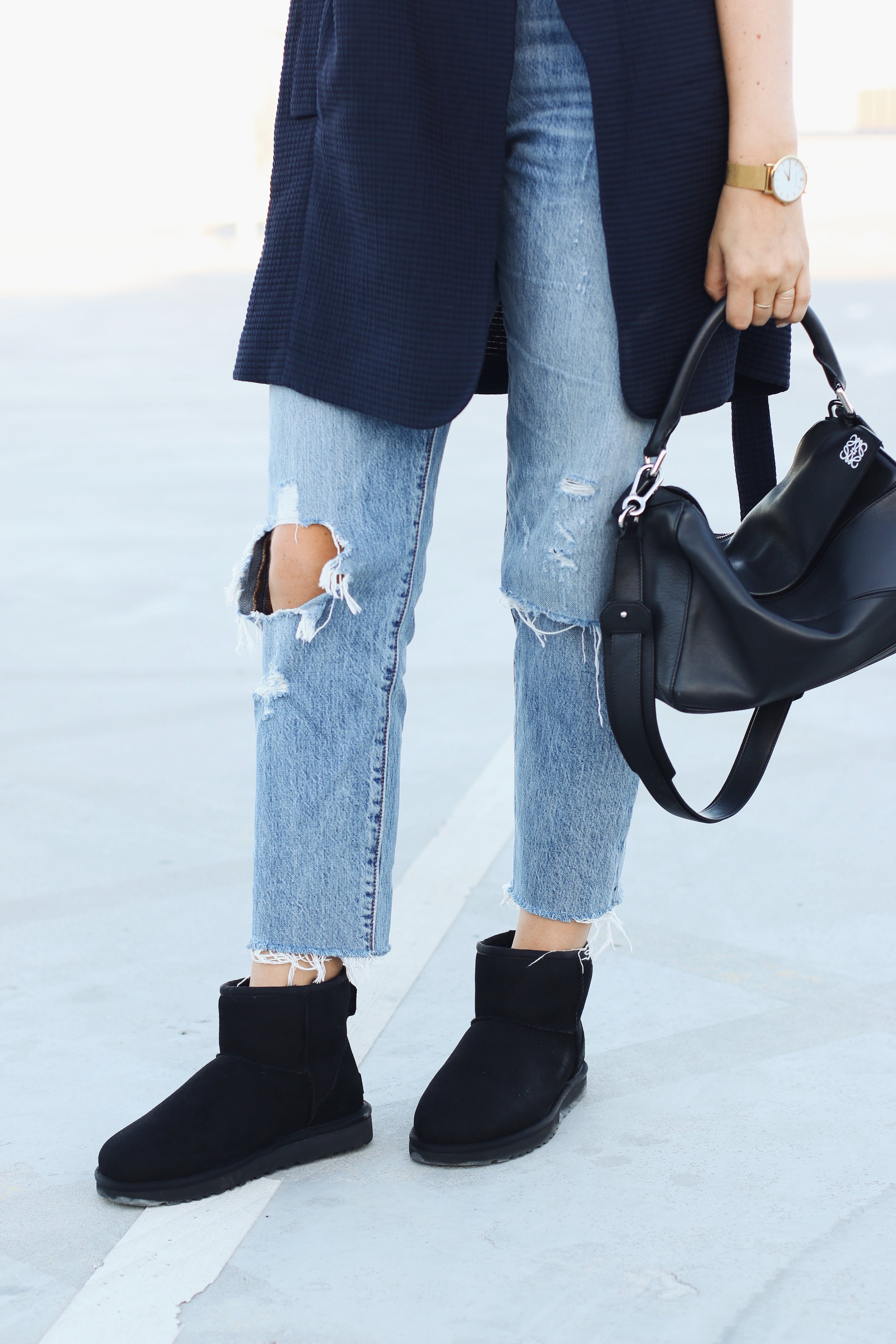 Укороченные джинсы с ботинками зимой