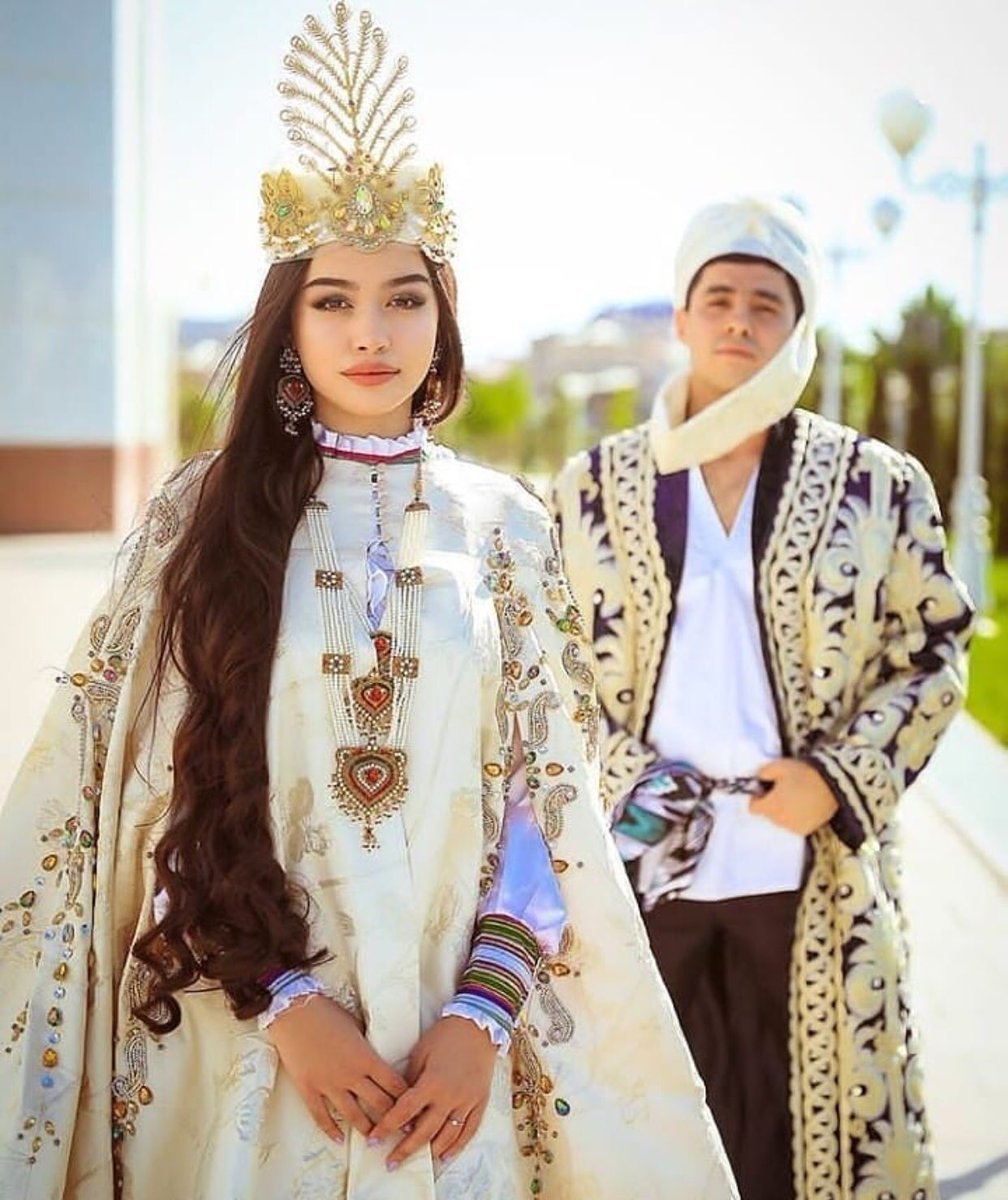 Узбекские национальные платья