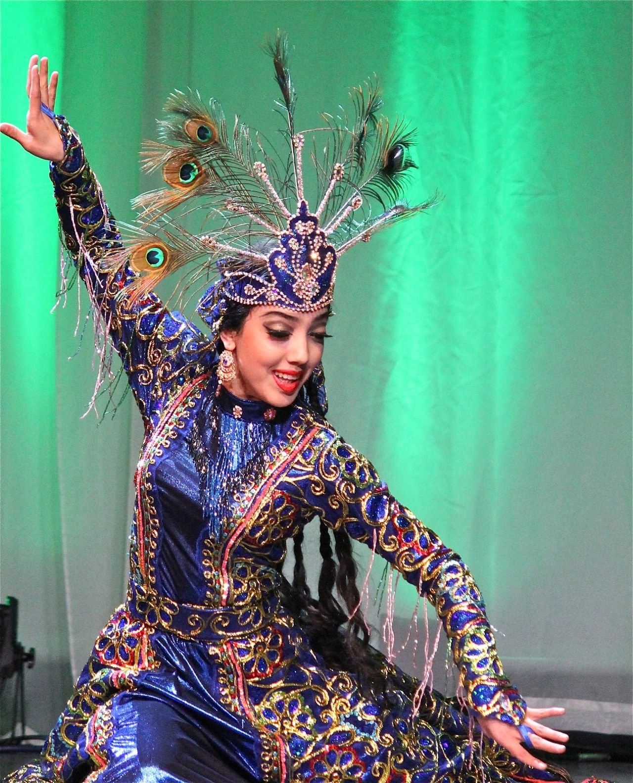 Узбекская танцовщица паризода