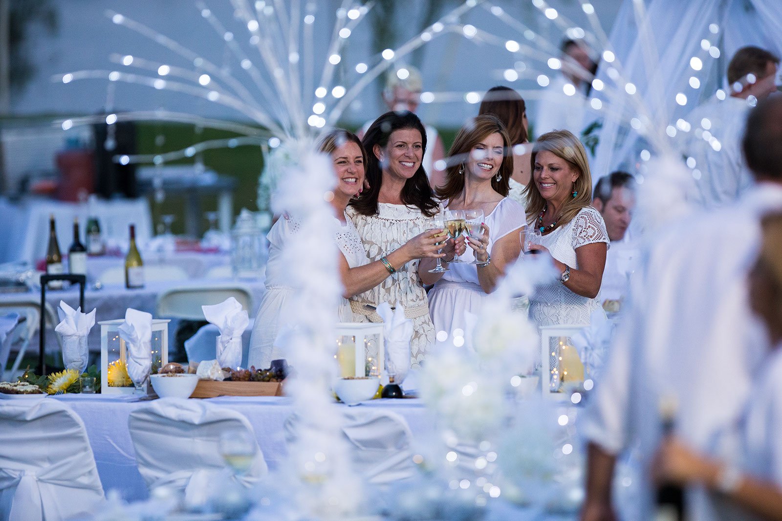 White party картинки