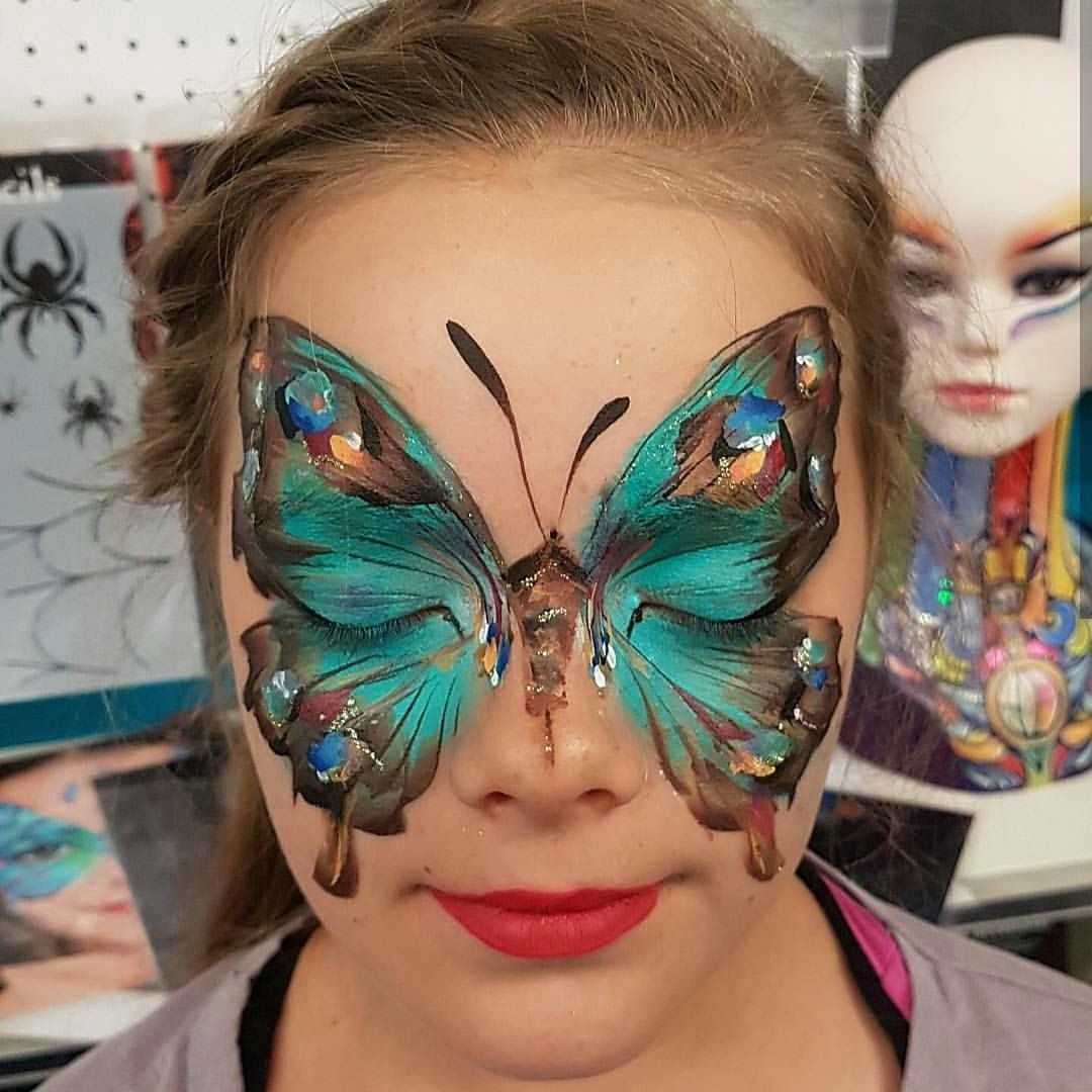 Макияж бабочка на лице