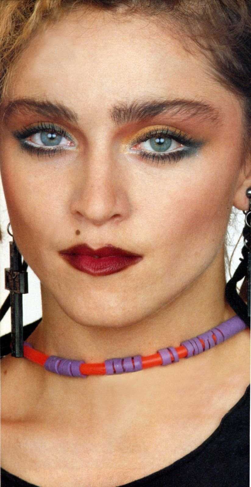 Макияж в стиле 90 х. Madonna 1984. Мадонна макияж 90ые. Мадонна 1984 мэйк. Мадонна макияж 80.