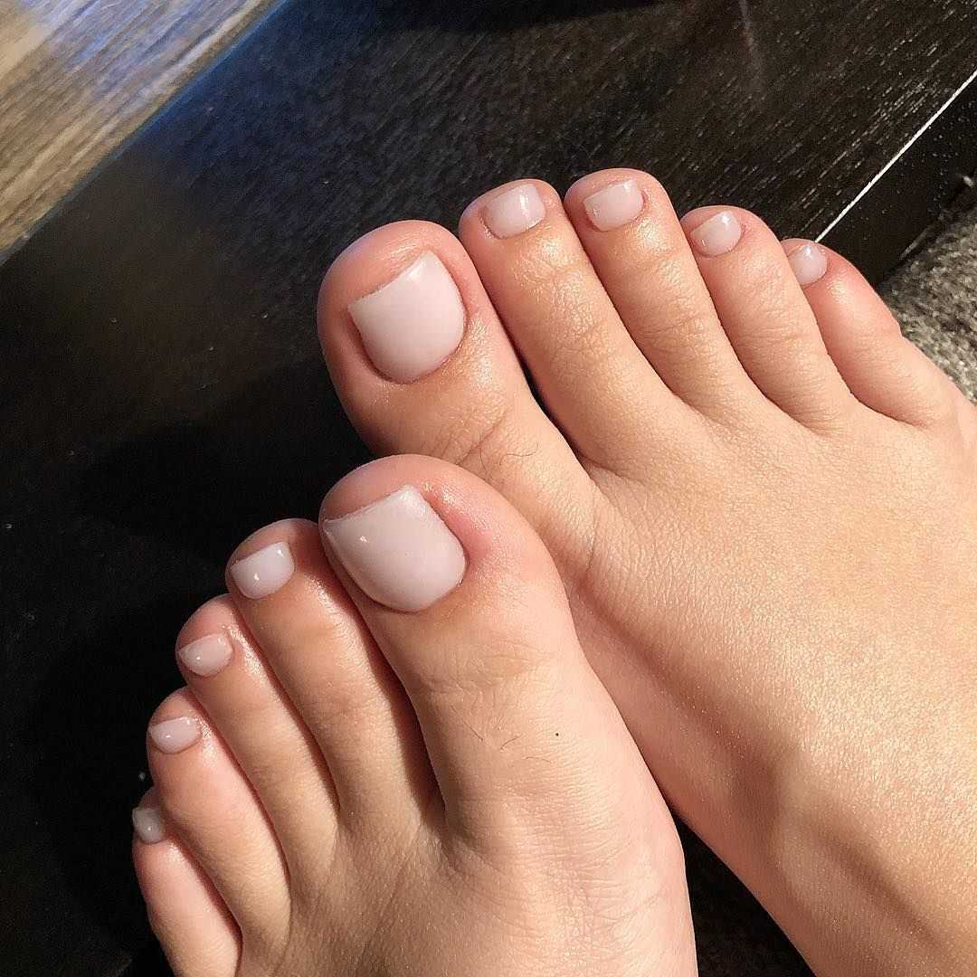 Красивые ногти на ногах